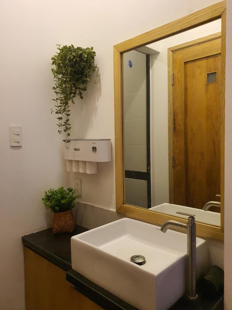 Zvillage Ncc - Modern Townhouse In District 1 Ho Chi Minh City Bagian luar foto